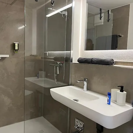 דירה Zentrum 5 Minutes To Train Station באד אוראך